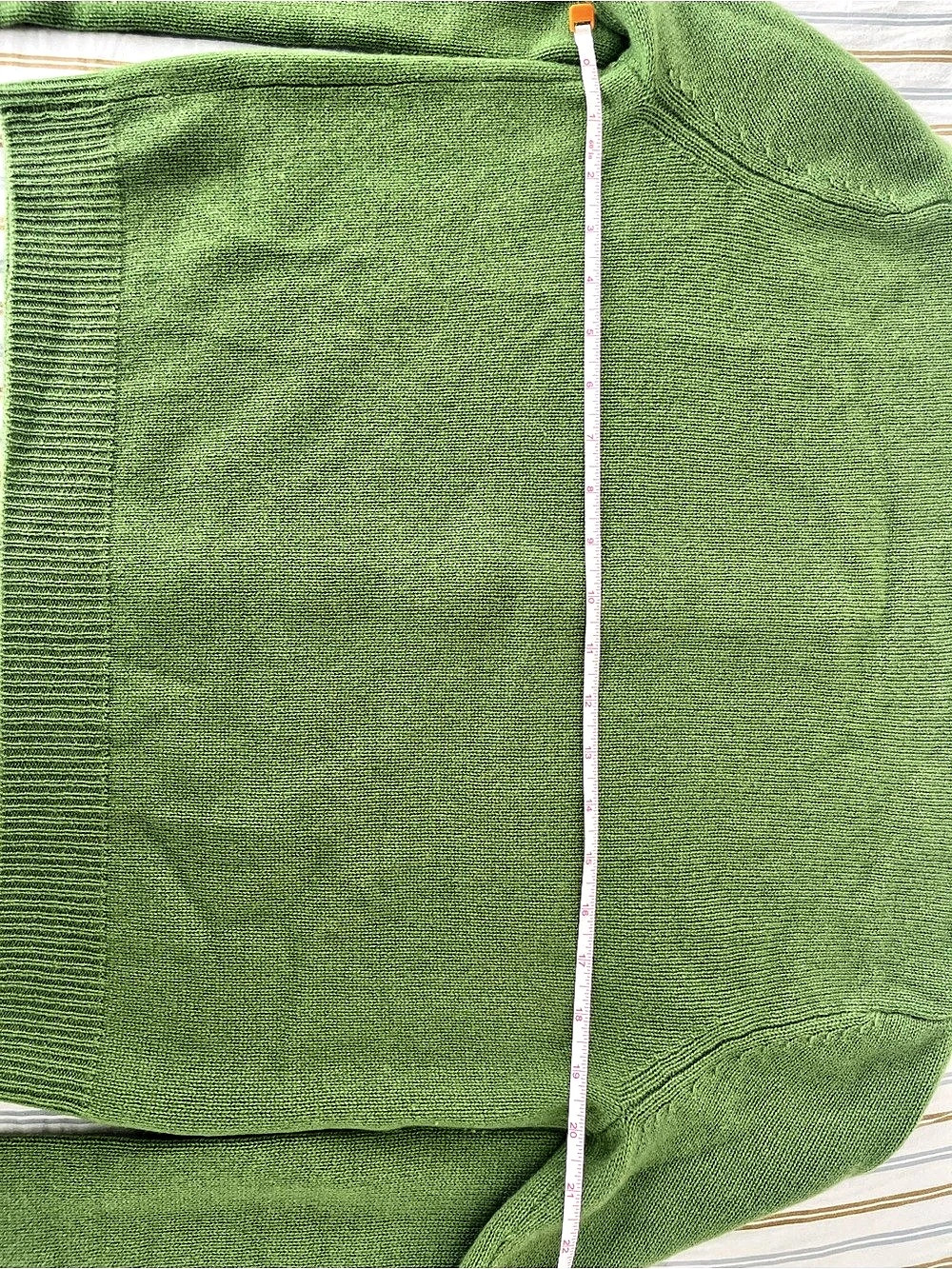 Reformation Clara Cashmere Crew Cardigan Green - Picture 3 of 5
